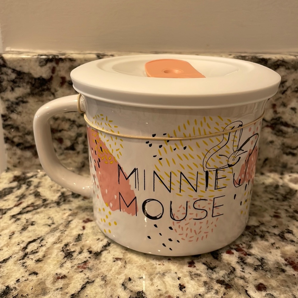 Disney Corningware Meal Mug — Minnie Mouse — 20 oz
